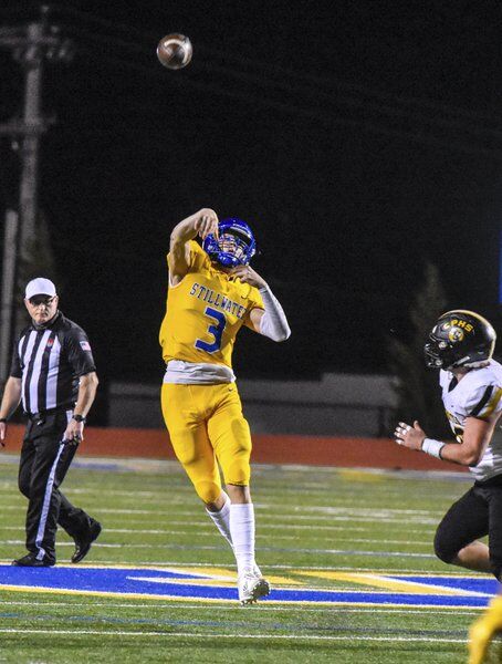Stillwater High cruises to third-straight state semifinals with 49-17 victory